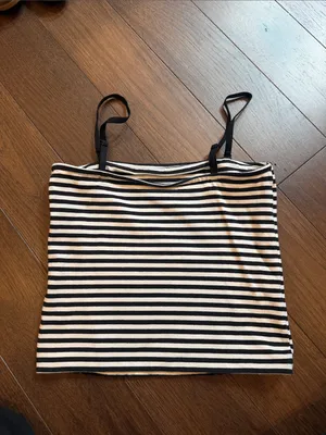 GAP Black & White Striped CloseKnit Tube Top Size Medium - C11-707 thumbnail 5