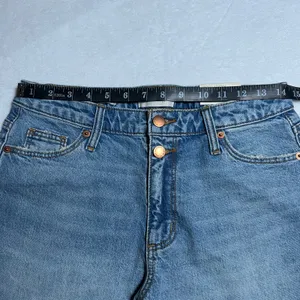 Universal Threads Vintage Midi Stretch Shorts Raw Hem Size 4 Festival Rodeo thumbnail 8