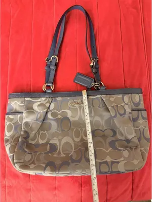 Vintage Ash Blue Coach Gallery Optic Signature Tote thumbnail 7