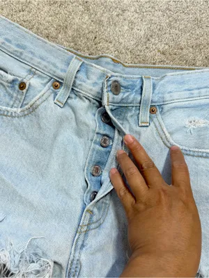 Levi’s 501 Women’s Original Shorts Denim High Rise Button Fly in Light Wash 28 thumbnail 5