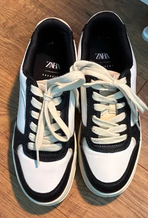 Zara black and white fashion sneakers. thumbnail 1