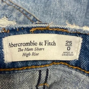 Abercrombie & Fitch Blue Distressed Frayed High Waist Denim Jeans Mom Shorts 25 thumbnail 4