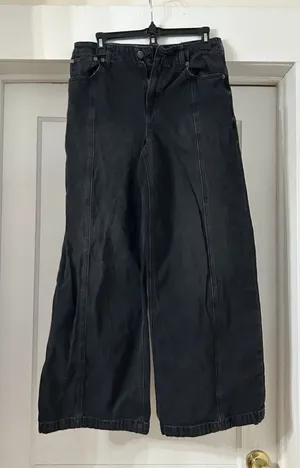 American Eagle Super High Rise Ultra Wide Leg Jeans Womens 4 Black Baggy Faded thumbnail 1