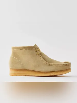 Clarks Women's Suede Ankle Boot in Light Beige Size 7.5 thumbnail 2
