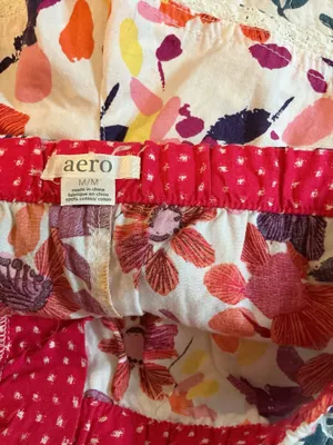 Aeropostale Floral Print Shorts with Crochet Lace Trim - Size Medium thumbnail 3