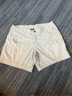 KÜHL Women’s Shorts Size 10 Beige 7” Inseam Utility Outdoor thumbnail 2