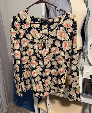 Lucky Brand Navy Floral Lace-Up V-Neck Top with Coral Accents thumbnail 1