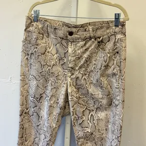 White House Black Market Snakeskin Skinny Jeans High Rise Python Print Neutral thumbnail 3