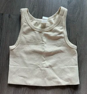 boutique tank top thumbnail 1