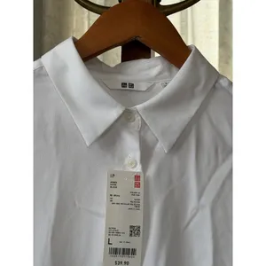 UNIQLO Women's L White Solid Collared Long Sleeve Button Women's Rayon Blouse thumbnail 4