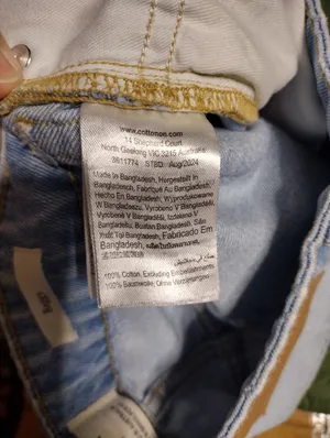 Cotton On Baggy Jeans thumbnail 4