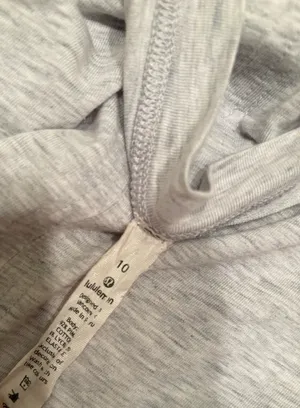 Lululemon Pilates tee thumbnail 6