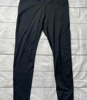 Aerie Cropped Black Leggings thumbnail 8