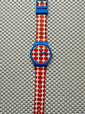 Swatch Watch Tomatella SUOS102 Classic 2015 thumbnail 2