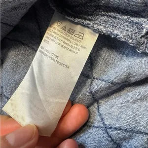 💙 Joan Rivers Denim‎ Boyfriend Shirt Diamond Stitch Women’s Small 💙 thumbnail 3