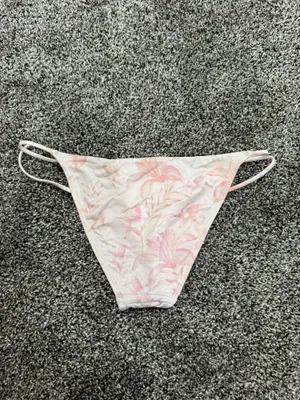 Bikini Bottoms thumbnail 2