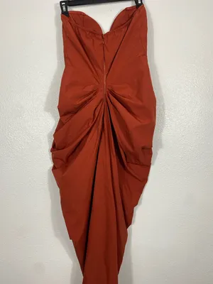 PrettyLittleThing Strapless Sweetheart Ruched Midi Dress in Rust Size 6 thumbnail 10