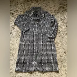 Nice,soft,very COMFY trench coat/long jacket 🖤🤍🖤 thumbnail 4