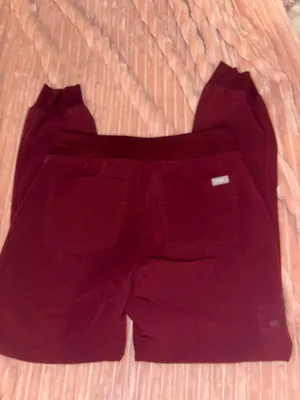 FIGS jogger scrubs thumbnail 2