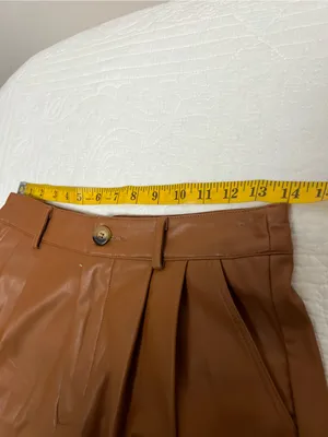 SHEIN Basics Brown Faux Leather Pleated High Rise Shorts Size M NWT thumbnail 6