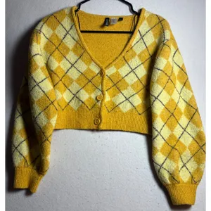 H&M Divided Yellow Argyle Cropped Cardigan Sweater XS V-Neck Puff Sleeve Knit thumbnail 1