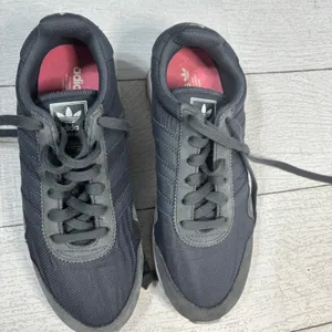 adidas Haven Gray Suede Retro Sneakers Women’s 6 thumbnail 1
