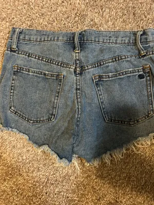 Jessica Simpson Jean shorts thumbnail 2