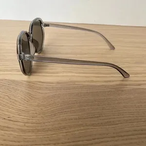 🆕Fashion Plastic Grey Sunglasses🆕 Gray thumbnail 3