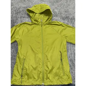 L.L.Bean Womens Green Lightweight Full Zip Windbreaker Jacket Outdoor Sz Xs thumbnail 2