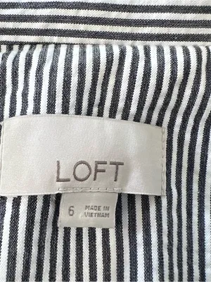 LOFT Women’s 6 Gray and White Stripes Blazer with Shoulder Pad Business Casual thumbnail 8