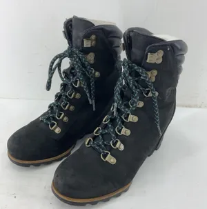 Sorel Black Ankle Boots with Tan Soles thumbnail 2