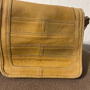 Vintage Tan Genuine Leather Shoulder Bag thumbnail 1