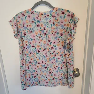 Elle Women's Size XXL Flutter Sleeve Top Floral V Neck Flowy Plus thumbnail 4