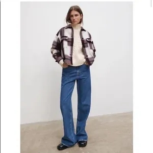 ✨HP✨Zara purple plaid cropped shacket over shirt✨ thumbnail 2