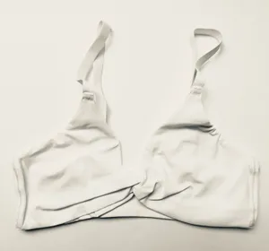 Gymshark M Twist Front Bralette thumbnail 1