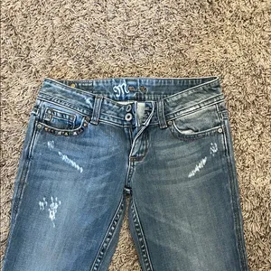 Miss Me low rise jeans thumbnail 2