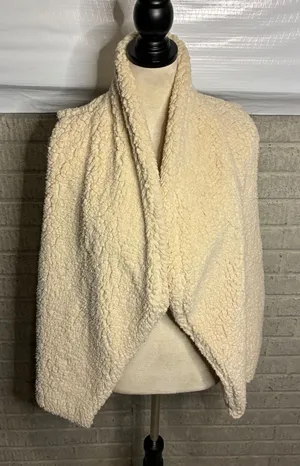 New BB Dakota Steve Madden Oatmeal Sherpa Fleece Vest Women's Size‎ M Cozy Warm thumbnail 1
