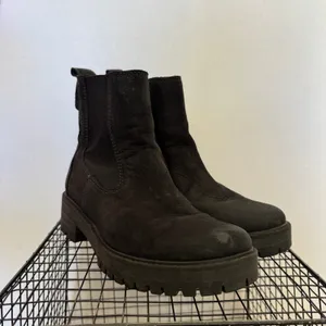 Timberland Courmayeur Valley Chelsea Black Nubuck Lug Boots A1J66 Women’s 9 thumbnail 14
