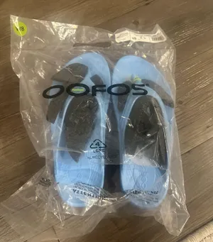 Brand New Oofos Blue Size 8 thumbnail 1