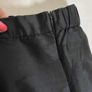 Zara Womens Black Ruffle Hem Midi Skirt Side Zip Elastic Waist M 7521/252/800 thumbnail 7