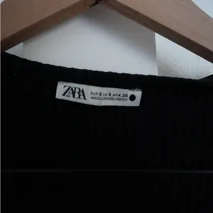 Zara Ribbed Black Scoop Neck Tank Top thumbnail 2