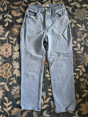 Abercrombie & Fitch Curve Love The Ankle Straight Ultra High Rise Jeans Size 28 thumbnail 2