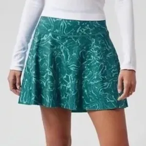 Athleta Ace Printed Ripple Marble Borealis Green Patterned Tennis Athletic Skort thumbnail 1