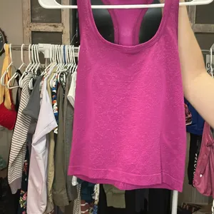Lululemon Magenta Swiftly Crop Tank Size 4 thumbnail 4