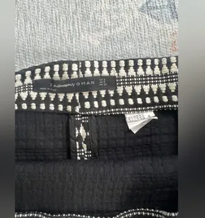 Zara Textured Mini Skirt thumbnail 3