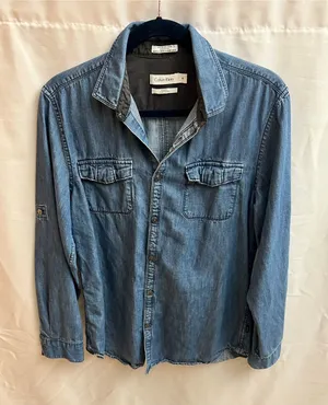 Calvin Klein Women’s M Blue Chambray Denim Button Down Shirt Body Fit thumbnail 1