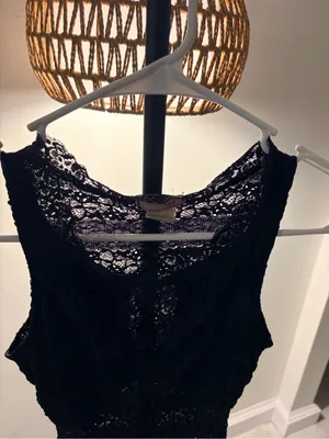 Forever 21 Black Lace Sleeveless Tank Top thumbnail 2