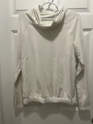 Lululemon Pullover Hoodie thumbnail 3