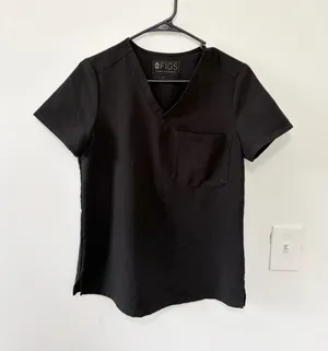 Figs Black Catarina One-Pocket Scrub Top thumbnail 1