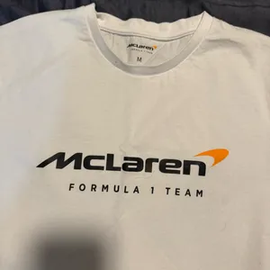 McLaren Formula 1 T Shirt White Size M thumbnail 3